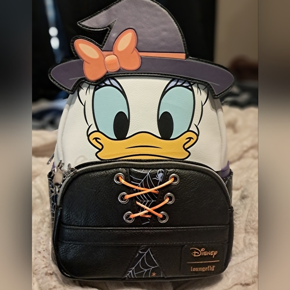 New With Tags Loungefly Daisy Duck Halloween Witch Glow In The  Dark Backpack main image 2